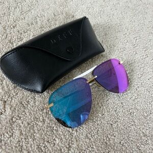 Blue diff sunglasses